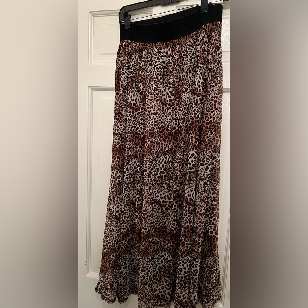 Japparel “Diana” Maxi Skirt new with tags size medium